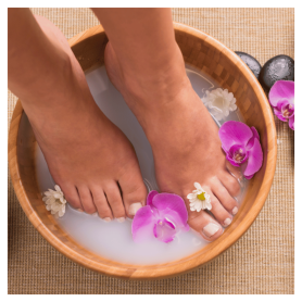 Beauté des pieds complète avec vernis semi-permanent • MAGUY'L Beauté Beauté des pieds complète avec vernis semi-permanent • MAGUY'L Beauté