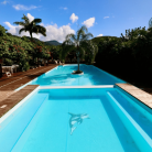 Pass POOL AND BREAKFAST • TROPICANA SUITES****